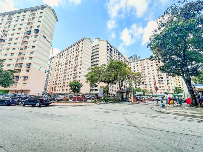 Flat for Sale at Mutiara Magna - Izzat Zamros - PropertyGuru.com.my