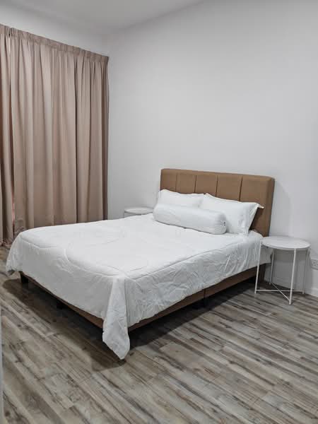 Service Residence for Rent at Millerz Square Serviced Residence - Niki Chow - Spacious Bedroom - PropertyGuru.com.my