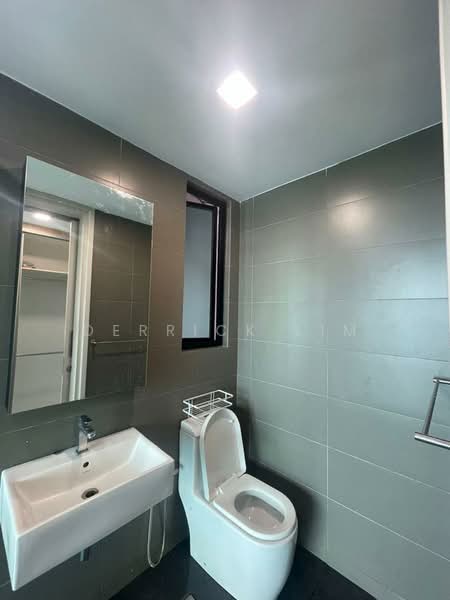 Servis Apartment untuk Dijual di The Leafz @ Dedaun - Derrick Lim - Bathroom - PropertyGuru.com.my