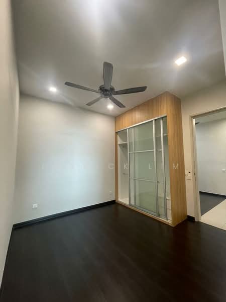 Servis Apartment untuk Dijual di The Leafz @ Dedaun - Derrick Lim - Bedroom - PropertyGuru.com.my