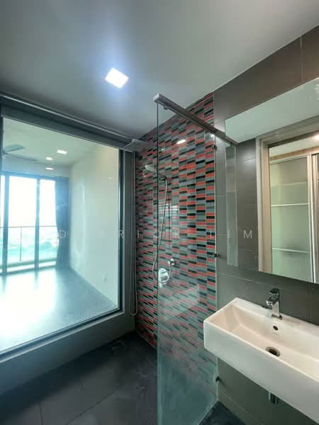 Servis Apartment untuk Dijual di The Leafz @ Dedaun - Derrick Lim - Bathroom - PropertyGuru.com.my