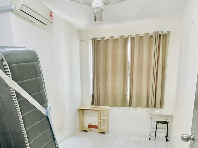 Pangsapuri untuk Dijual di The Rise Collection 2 - KV LOO - Bedroom - PropertyGuru.com.my