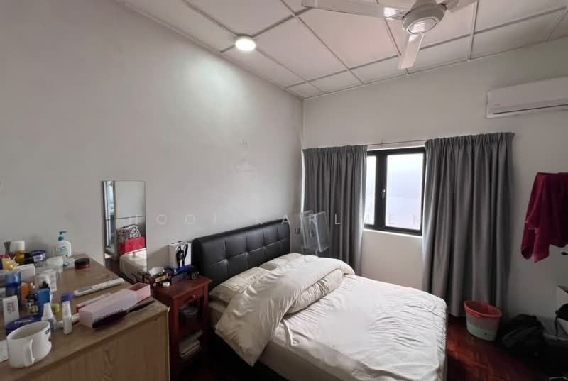 Rumah Teres 2 Tingkat untuk Dijual di Taman Sea (Petaling Jaya) - Hooi Karlmen - Bedroom - PropertyGuru.com.my