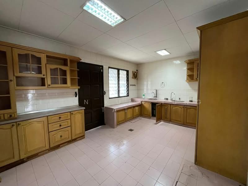 Rumah Teres 2 Tingkat untuk Disewa di Subang Jaya (Selangor) - Elton Kuan Yung Tatt - Kitchen - PropertyGuru.com.my