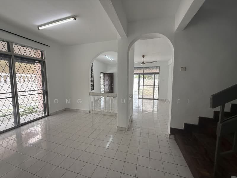 Rumah Berkembar untuk Dijual di Taman Bukit Kempas (Tampoi) - Wong Chuan Wei - PropertyGuru.com.my