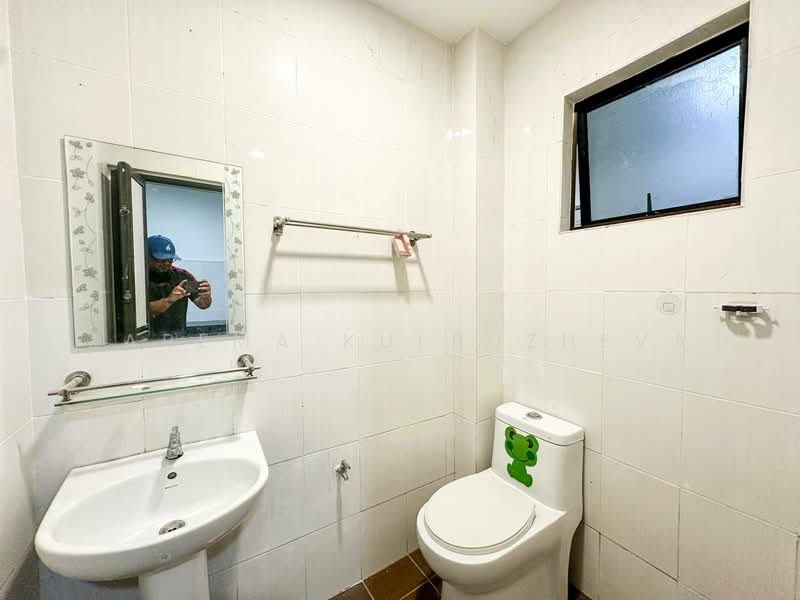 Rumah Teres 2 Tingkat untuk Dijual di Bandar Teknologi Kajang (Kajang) - Zarema Kulbuzheva - Bathroom - PropertyGuru.com.my