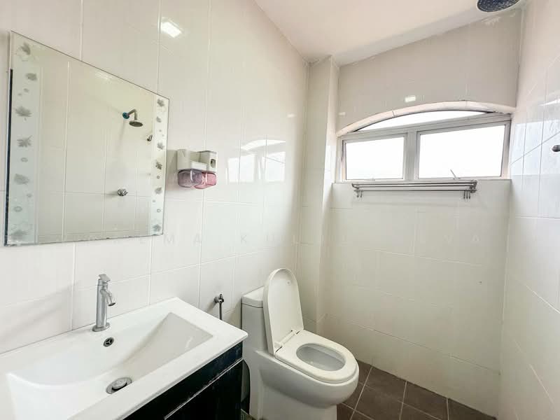 Rumah Teres 2 Tingkat untuk Dijual di Bandar Teknologi Kajang (Kajang) - Zarema Kulbuzheva - Bathroom - PropertyGuru.com.my