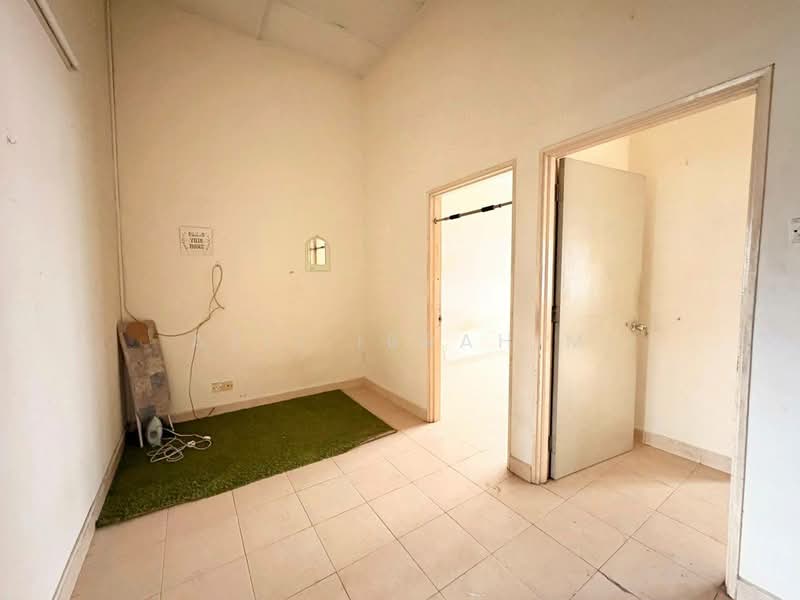 2-storey Terraced House for Sale in Taman TTDI Jaya (Shah Alam) - Azli Ibrahim - Interior - PropertyGuru.com.my