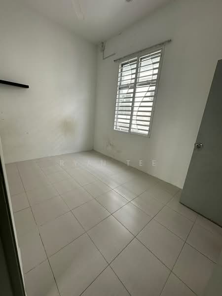 Semi-Detached House for Rent in Bandar Saujana Putra (Tanjong Duabelas) - Ryan Tee - Interior - PropertyGuru.com.my