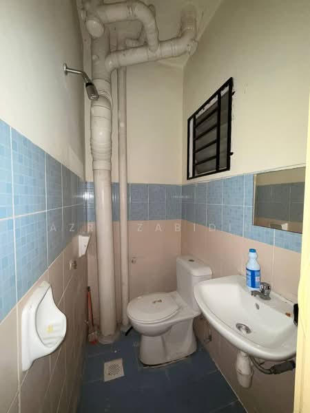 Pangsapuri untuk Dijual di Residensi Bistaria - Azri Zabidin - Bathroom - PropertyGuru.com.my