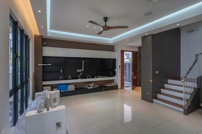 Rumah Berkembar untuk Dijual di Setia Alam (Selangor) - Jason Tan - Living Room - PropertyGuru.com.my