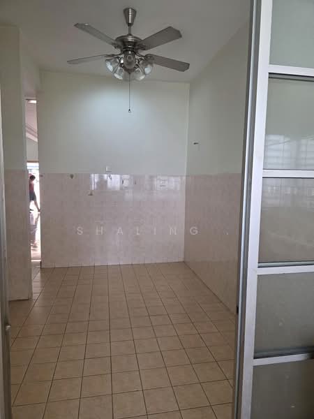2.5-storey Terraced House for Sale in Taman Bukit Serdang (Seri Kembangan) - Shaling . - PropertyGuru.com.my