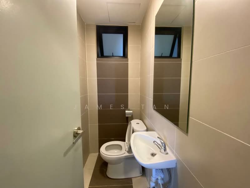 Servis Apartment untuk Disewa di Glomac Centro Service Apartment - James Tan - Bathroom - PropertyGuru.com.my