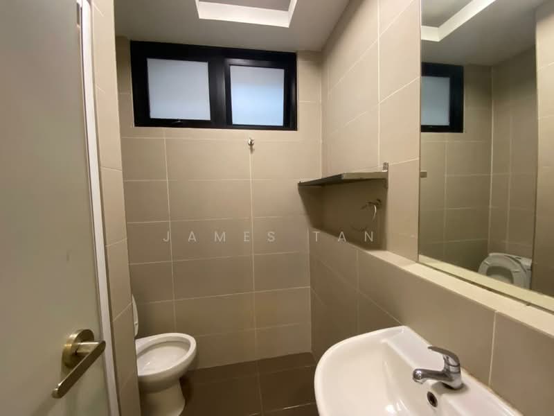 Servis Apartment untuk Disewa di Glomac Centro Service Apartment - James Tan - Bathroom - PropertyGuru.com.my