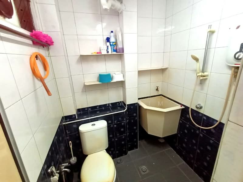 Apartment for Sale at Desa Green - Danny Lim - Bathroom - PropertyGuru.com.my