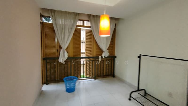 Kondominium untuk Dijual di Puncak Nusa Kelana - Jane Wong - Balcony - PropertyGuru.com.my