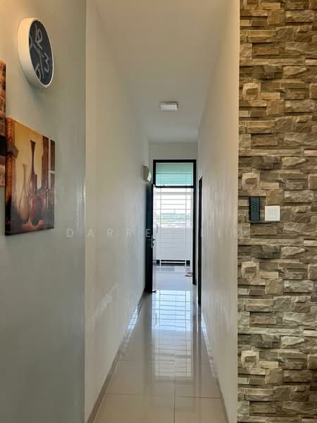 Servis Apartment untuk Disewa di Vega Residensi 1 - Darren Lim - Corridor - PropertyGuru.com.my