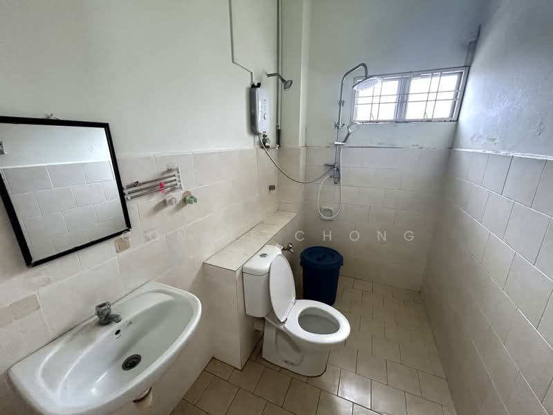 Rumah Berkembar untuk Dijual di Seremban (Negeri Sembilan) - Connie Chong - Bathroom - PropertyGuru.com.my
