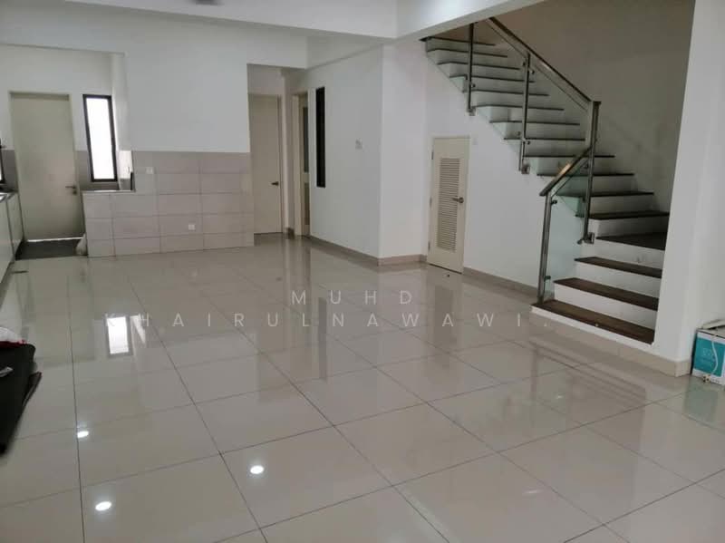 Rumah Teres 3 Tingkat untuk Dijual di Cyberjaya (Selangor) - Muhd Khairulnawawi Kamaruddin - Living Room - PropertyGuru.com.my