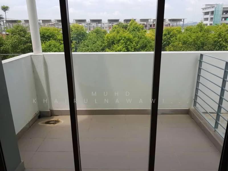 Rumah Teres 3 Tingkat untuk Dijual di Cyberjaya (Selangor) - Muhd Khairulnawawi Kamaruddin - Balcony - PropertyGuru.com.my