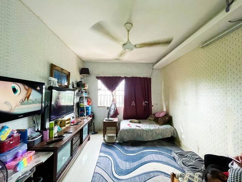 Apartment for Sale at Lumayan Apartment (Bdr Tasik Permaisuri) - Nazrin Hakimin - Bedroom - PropertyGuru.com.my