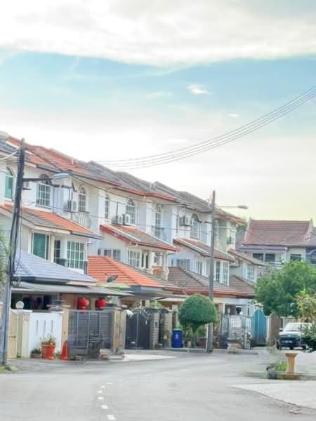 2.5-storey Terraced House for Sale in Bandar Puteri Puchong (Puchong) - Amy Lim - Exterior - PropertyGuru.com.my