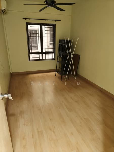 Service Residence for Sale at Serviced Residence @ Pelangi Damansara Sentral - Gary Lim - Bedroom - PropertyGuru.com.my