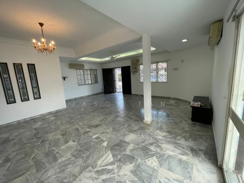 1.5-storey Terraced House for Rent in Usj 12 (Subang Jaya) - Jason Tan - Living Room - PropertyGuru.com.my
