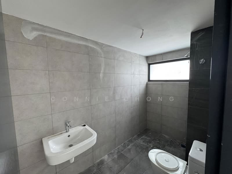 Terraced House for Sale in Mahkota Hills (Lenggeng) - Connie Chong - Bathroom - PropertyGuru.com.my