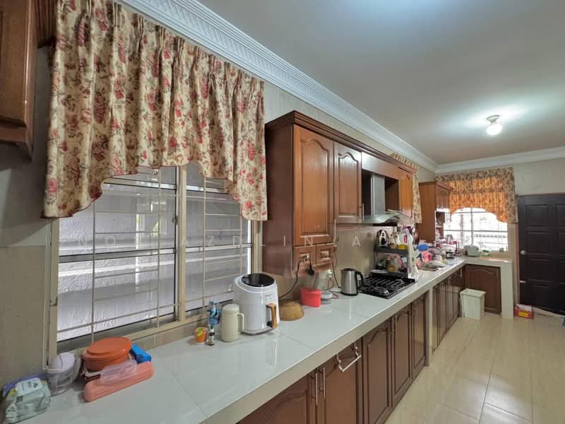 Semi-Detached House for Sale in Bandar Seri Putra (Bangi) - Nor Azdlin Adnan - PropertyGuru.com.my