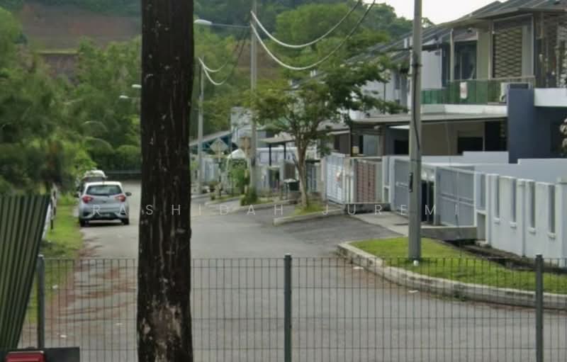 Rumah Teres 2 Tingkat untuk Dijual di Hulu Semenyih (Selangor) - Rashidah Juremi - Exterior - PropertyGuru.com.my