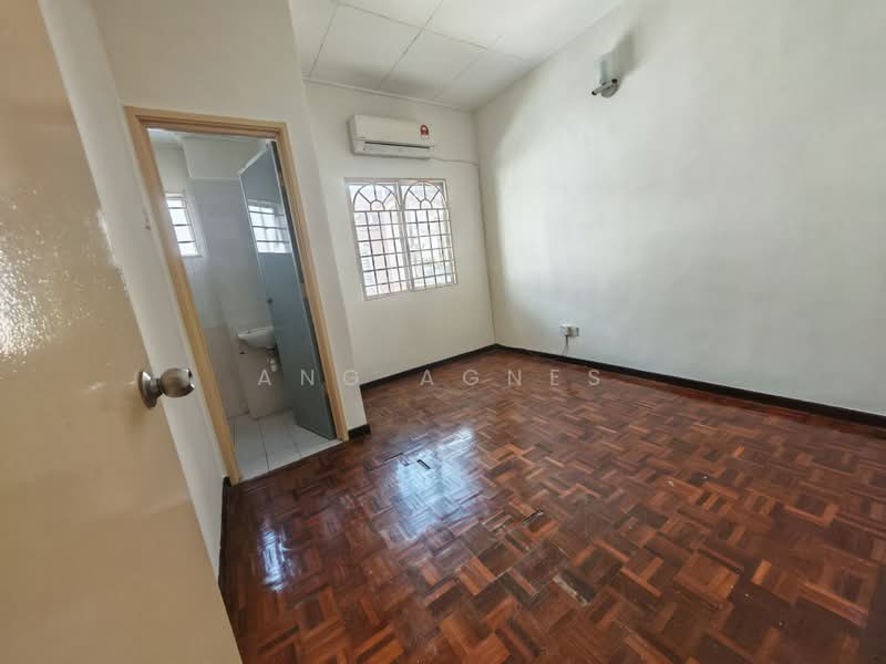 2-storey Terraced House for Sale in Bandar Botanic (Klang) - Ang Agnes - PropertyGuru.com.my