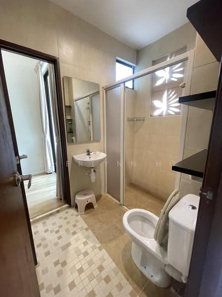 3-storey Terraced House for Rent in Tanjung Bungah (Penang) - Zherlynn Ho - Bathroom - PropertyGuru.com.my