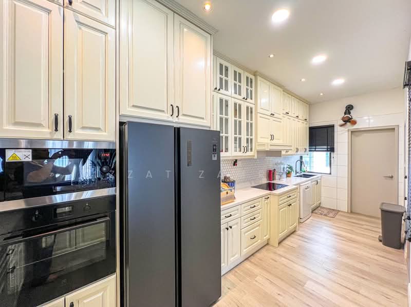 Semi-Detached House for Sale in Kota Kemuning (Shah Alam) - Izzat Zamros - PropertyGuru.com.my