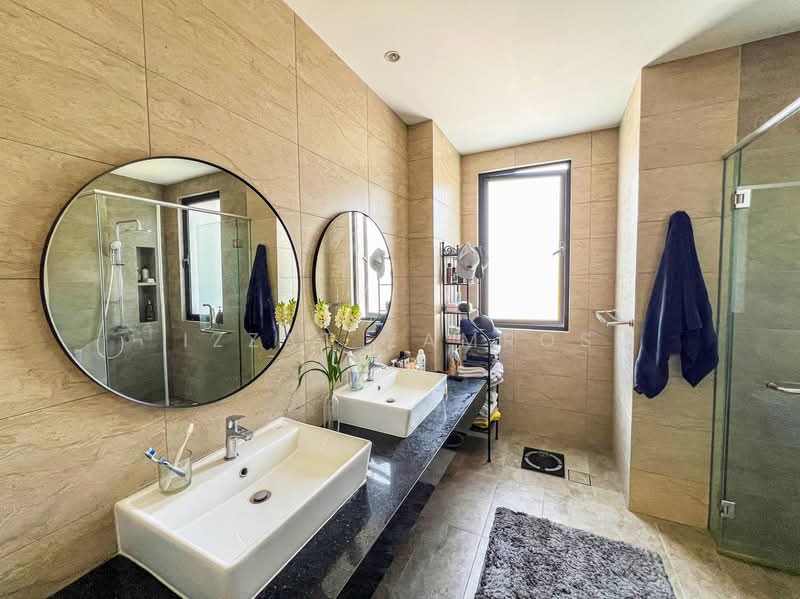 Semi-Detached House for Sale in Kota Kemuning (Shah Alam) - Izzat Zamros - PropertyGuru.com.my