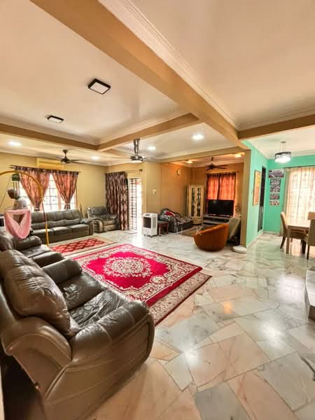 Bungalow for Sale in Rawang (Selangor) - SK Luk - Living Room - PropertyGuru.com.my