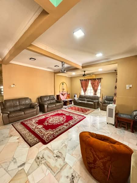 Bungalow for Sale in Rawang (Selangor) - SK Luk - Living Room - PropertyGuru.com.my