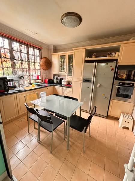 Bungalow for Sale in Rawang (Selangor) - SK Luk - Kitchen - PropertyGuru.com.my