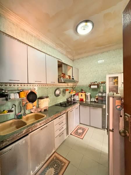 Bungalow for Sale in Rawang (Selangor) - SK Luk - Kitchen - PropertyGuru.com.my