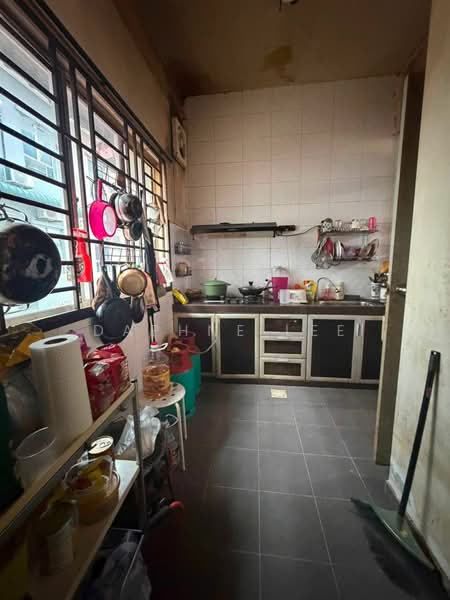 2-storey Terraced House for Sale in Setia Tropika (Johor Bahru) - Daphne Lee - Kitchen - PropertyGuru.com.my