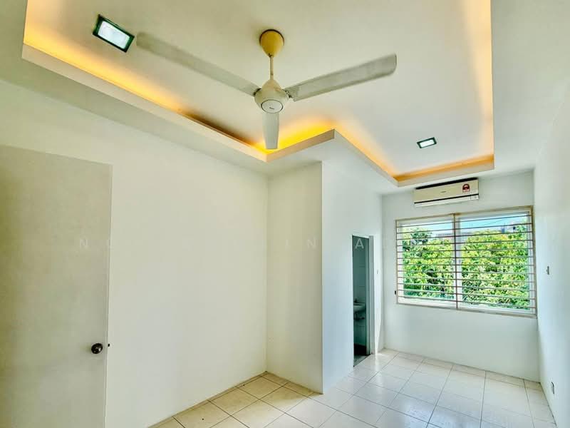 Rumah Teres 2 Tingkat untuk Dijual di Bandar Teknologi Kajang (Kajang) - Nor Azdlin Adnan - PropertyGuru.com.my
