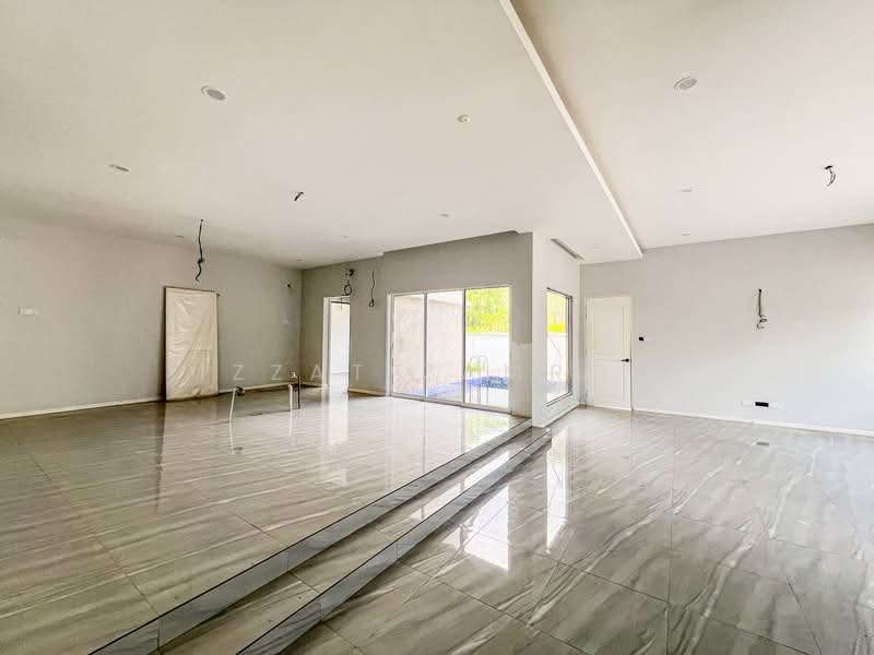 Rumah Banglo untuk Dijual di Bandar Bukit Mahkota (Bangi) - Izzat Zamros - PropertyGuru.com.my