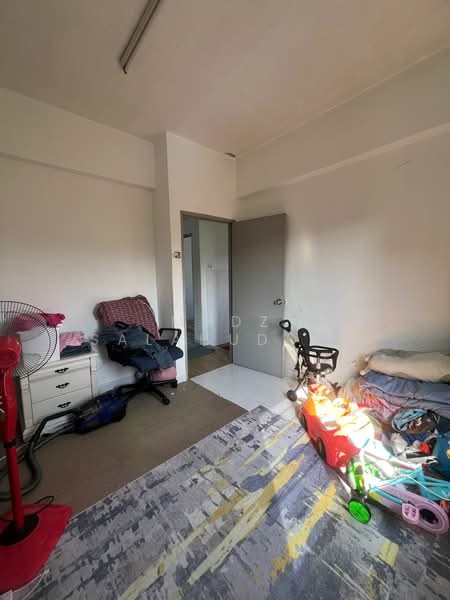 Rumah Flat untuk Dijual di Permai Court 2 - Mudz Salahuddin - Interior - PropertyGuru.com.my