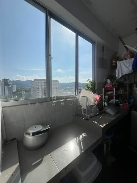 Rumah Flat untuk Dijual di Permai Court 2 - Mudz Salahuddin - Kitchen - PropertyGuru.com.my
