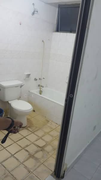 Service Residence for Sale at Plaza GM - CK Wong - Bathroom - PropertyGuru.com.my
