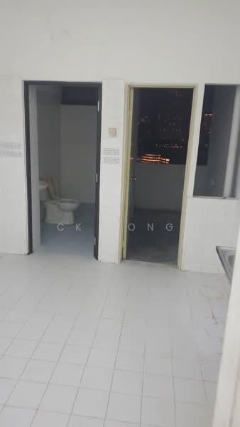 Service Residence for Sale at Plaza GM - CK Wong - Bathroom - PropertyGuru.com.my