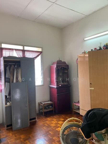 2-storey Terraced House for Sale in Taman Song Choon (Ipoh) - Qazin Khoo - Bedroom - PropertyGuru.com.my