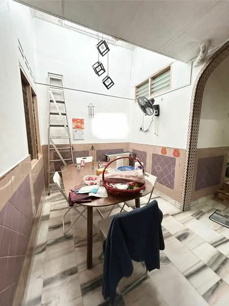 Rumah Teres 1 Tingkat untuk Dijual di Taman Ungku Tun Aminah (Skudai) - Jovia Thoh - Dining Room - PropertyGuru.com.my