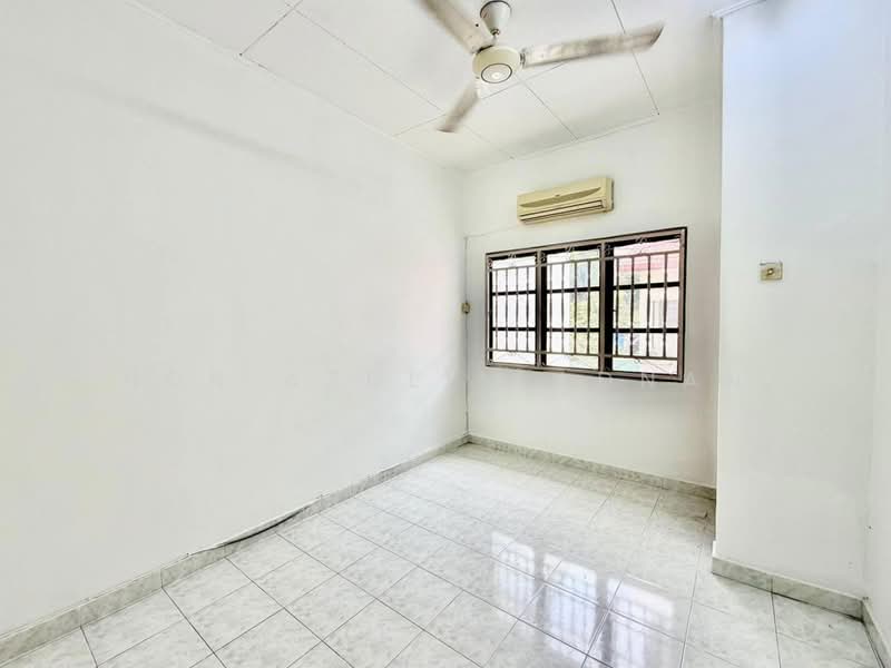 2-storey Terraced House for Sale in Pjs 5 (Petaling Jaya) - Nor Azdlin Adnan - PropertyGuru.com.my