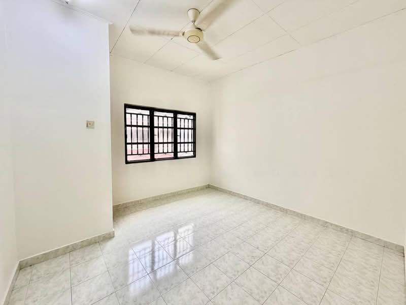 2-storey Terraced House for Sale in Pjs 5 (Petaling Jaya) - Nor Azdlin Adnan - PropertyGuru.com.my